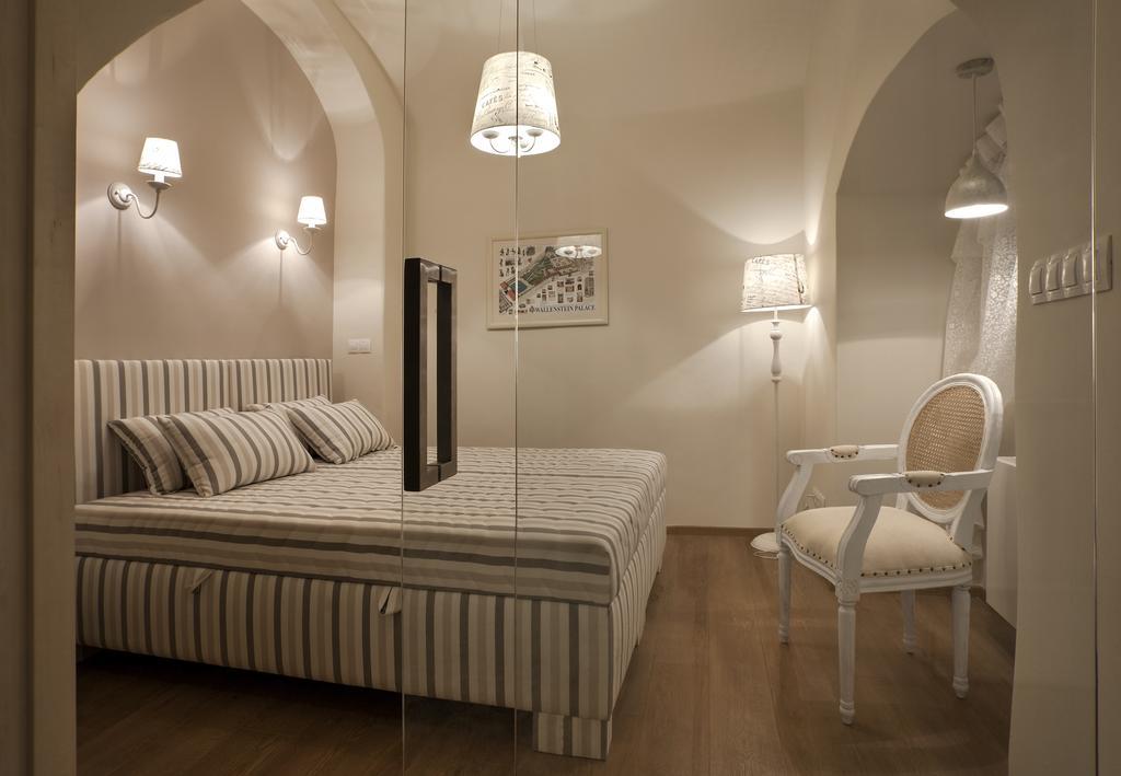 Igor And David Apartments Praha Rom bilde